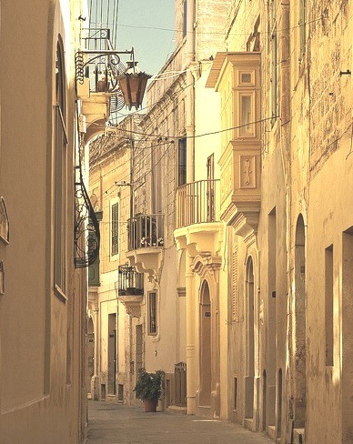 A narrow alley in Rabat, Malta