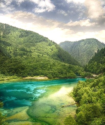 The blue lakes of Jiuzhaigou Valley, China